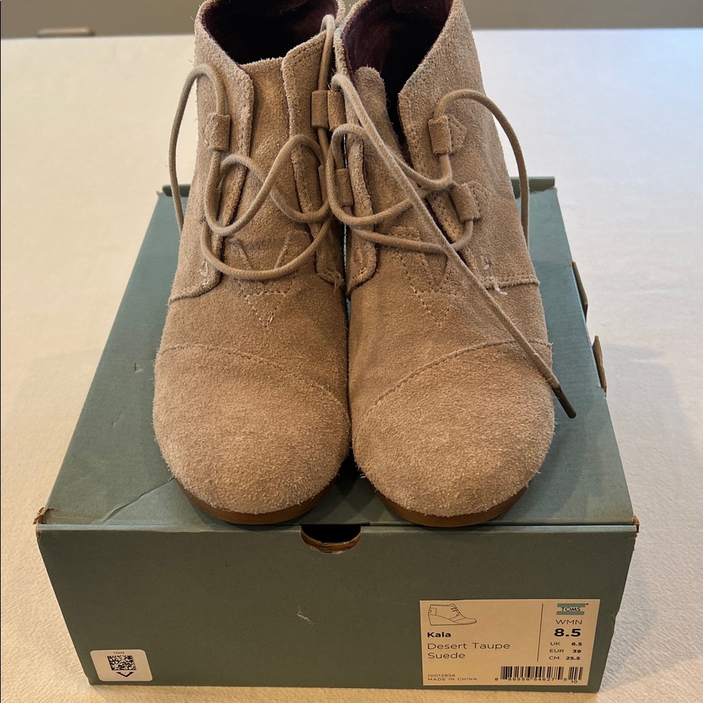 Toms Desert Taupe Suede Kala Boots